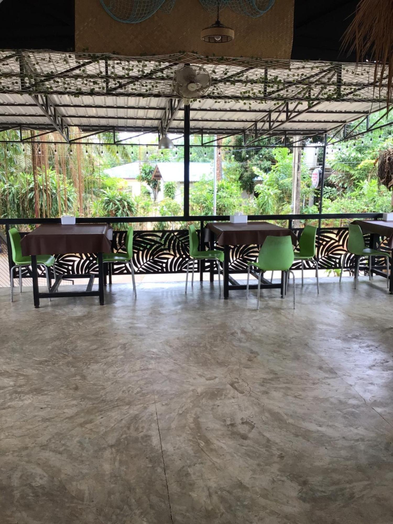 Baan Talay Hostel Koh Mak Esterno foto